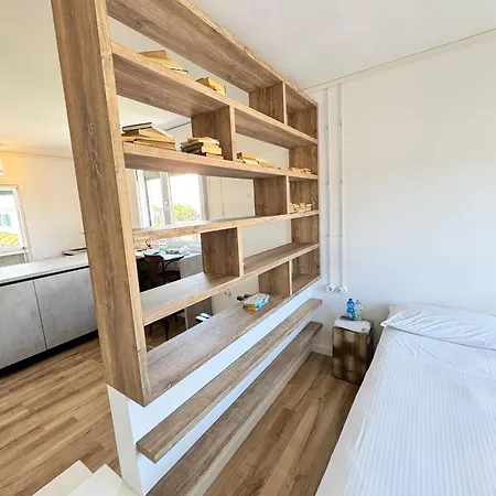 Bulldog Apartment