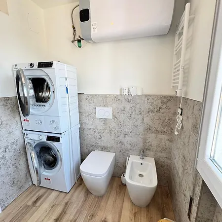 Bulldog Apartment